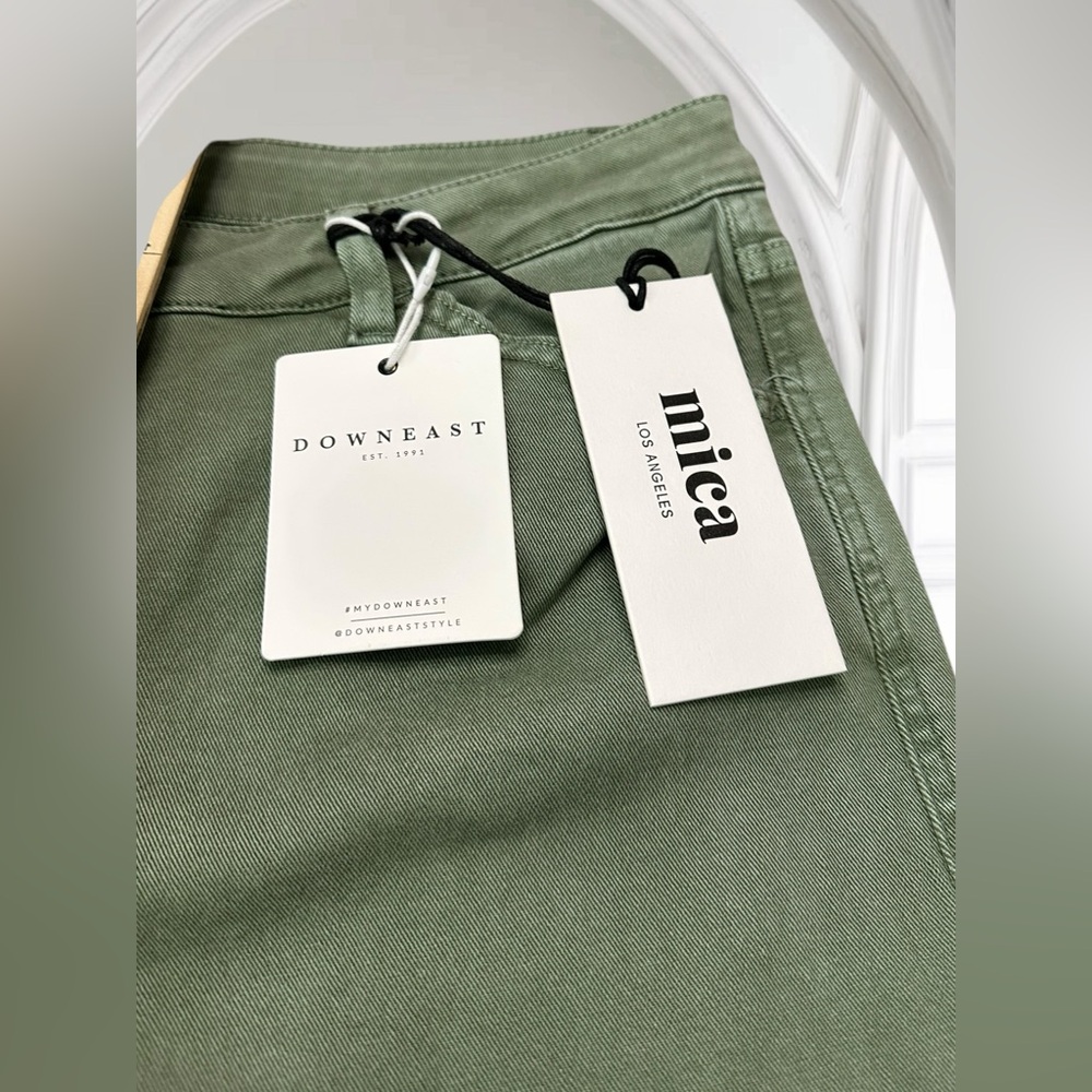Mica Los Angeles Downeast WideLeg Cargo Jeans. Green. Size: 30 (12) NWT - Picture 6 of 12